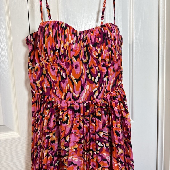 Petal & Pup Pink Maxi Dress - Picture 4 of 7